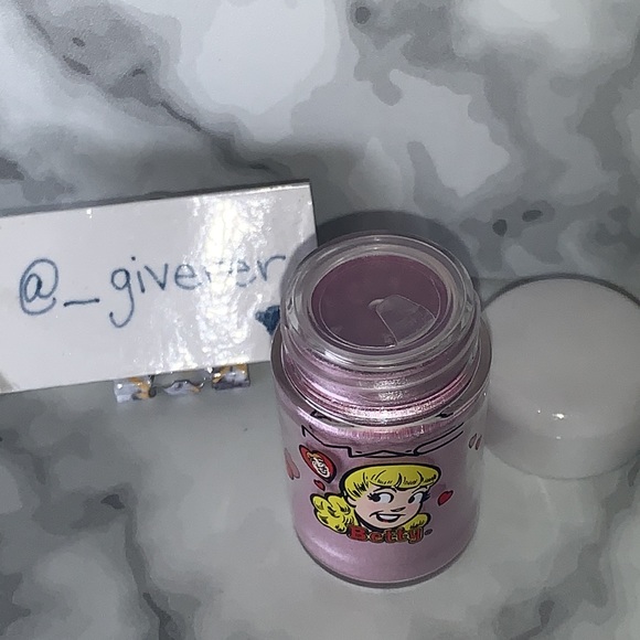 Cheers My Dear Mac x Archie’s Girls Betty Pigment - Picture 7 of 16